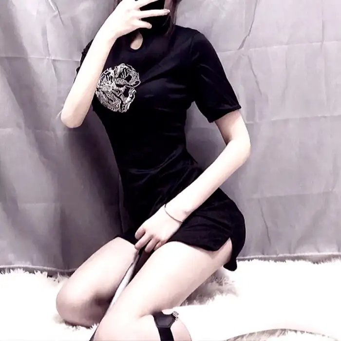 阿黛服装